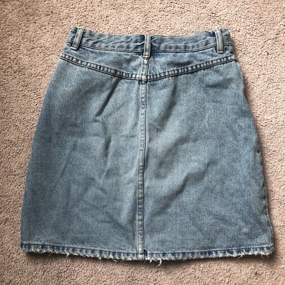 Mini faded Jean skirt - Picture 2 of 5